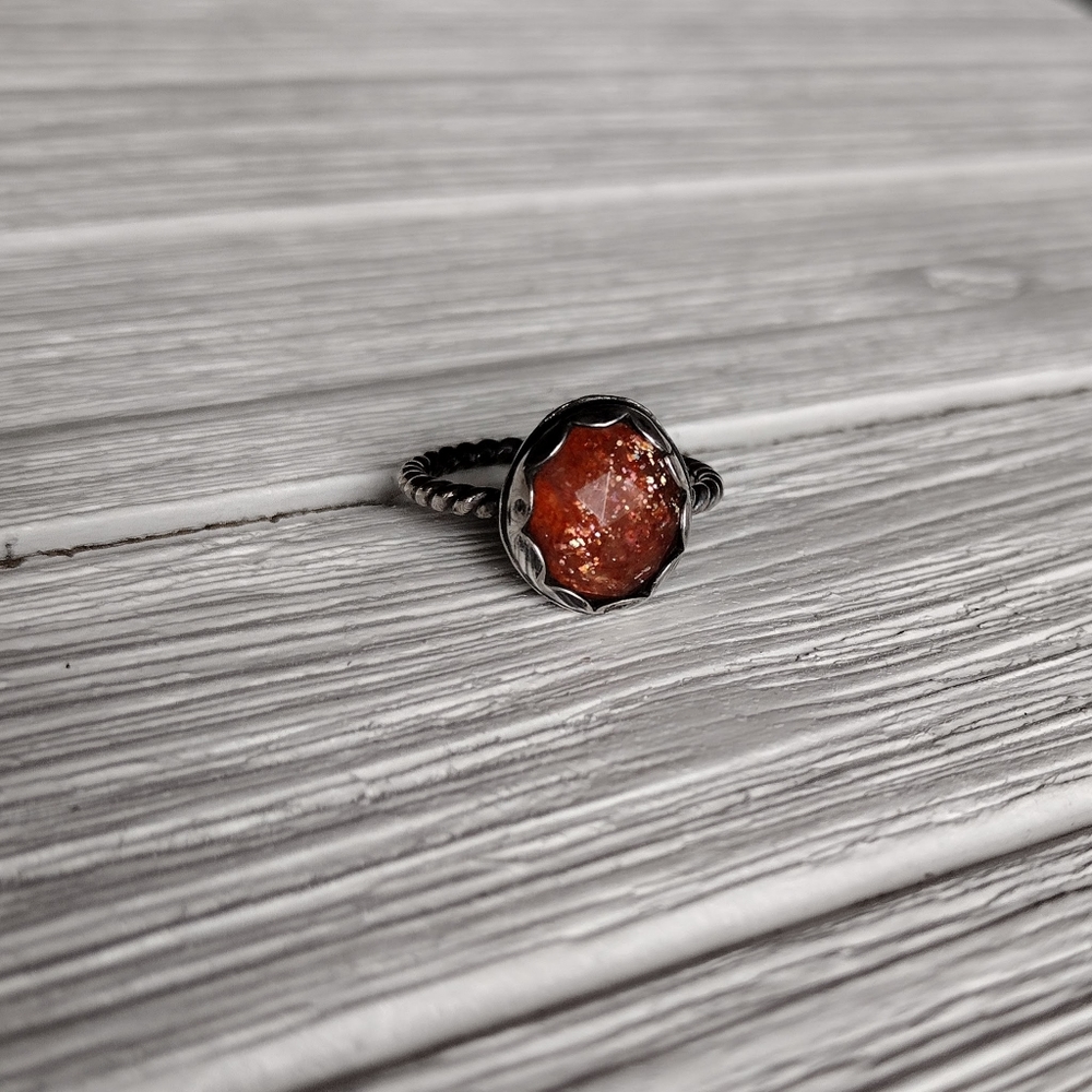 Sunstone Ring - Picture 13 of 16